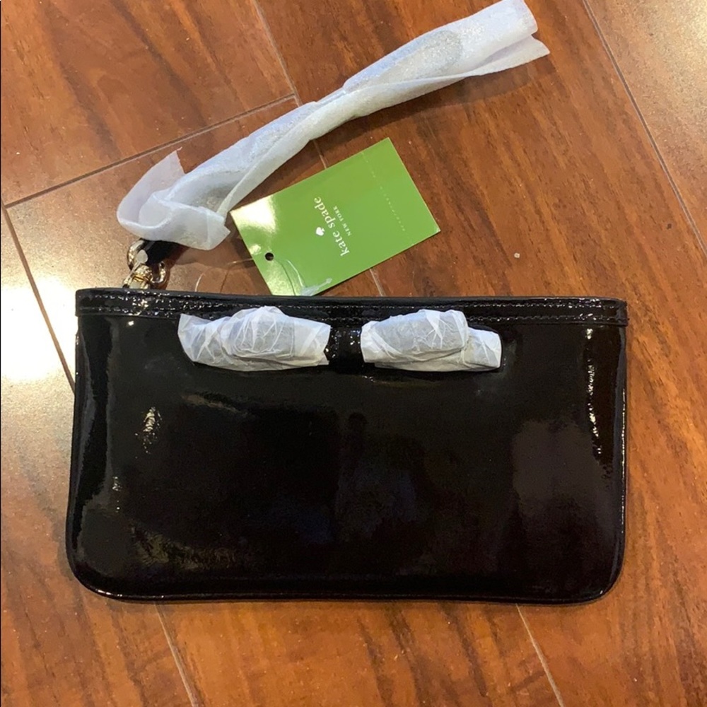 Kate spade NWT wristlet black patent leather